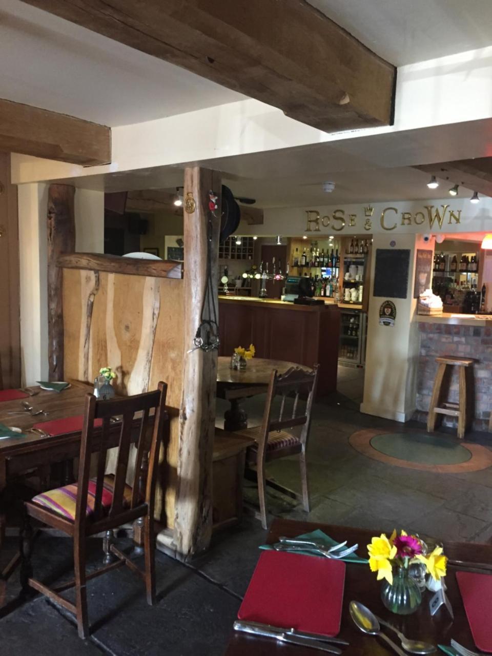 Rose & Crown Athelney Exterior photo